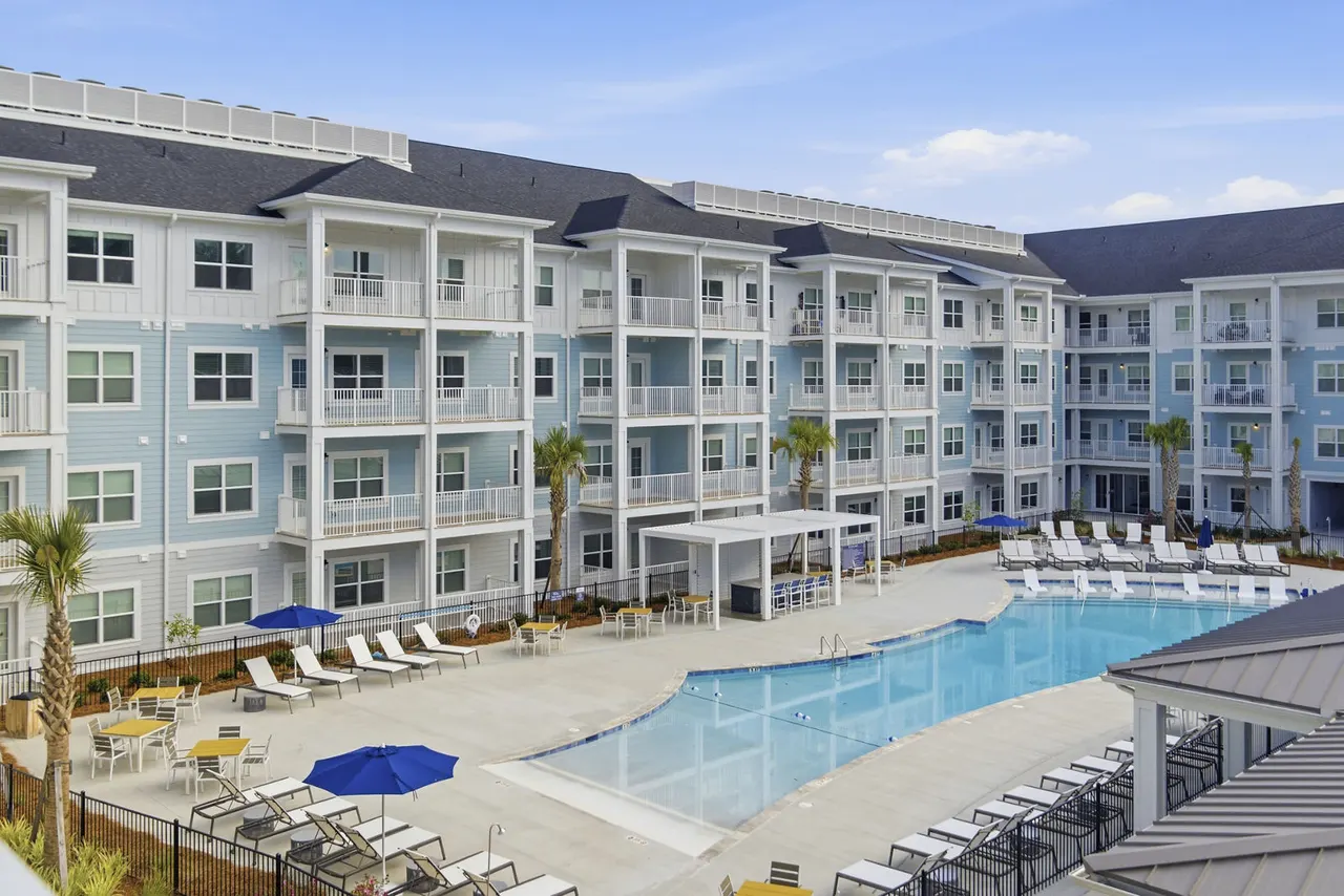 The Willow Apartments
