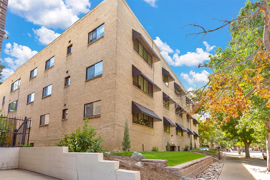 611 E 11th