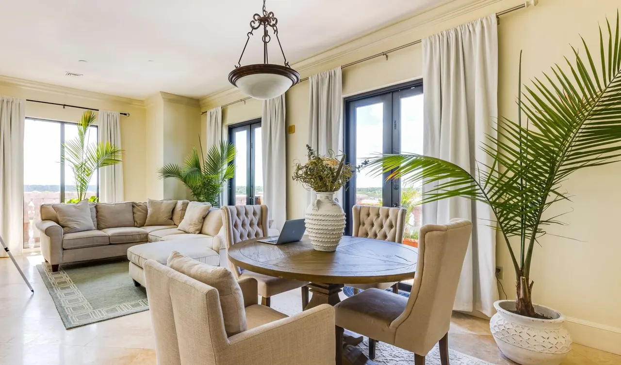 Veranda Club Apartments