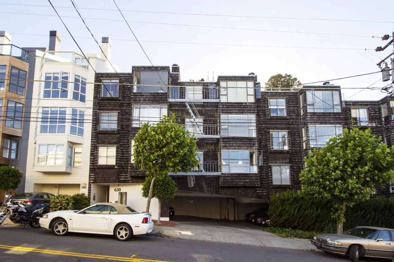630 Grand View Apartments