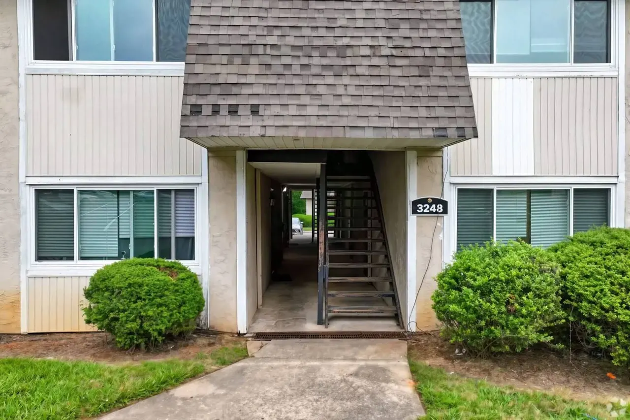 Village Walk Apartments