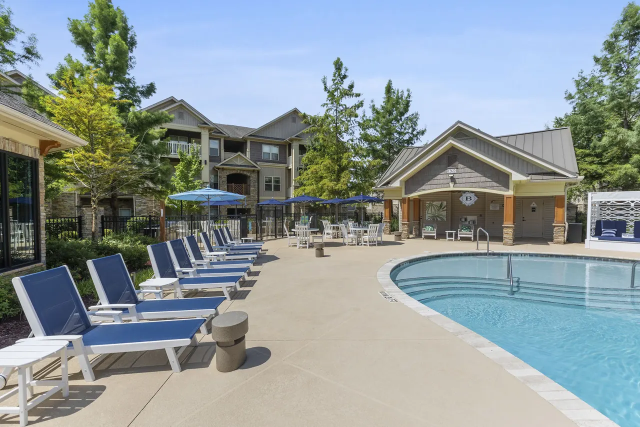 Tryon Park at Rivergate