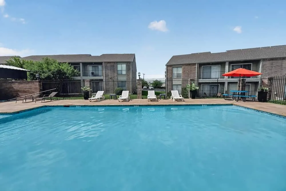 The Heights at 701 Apartments