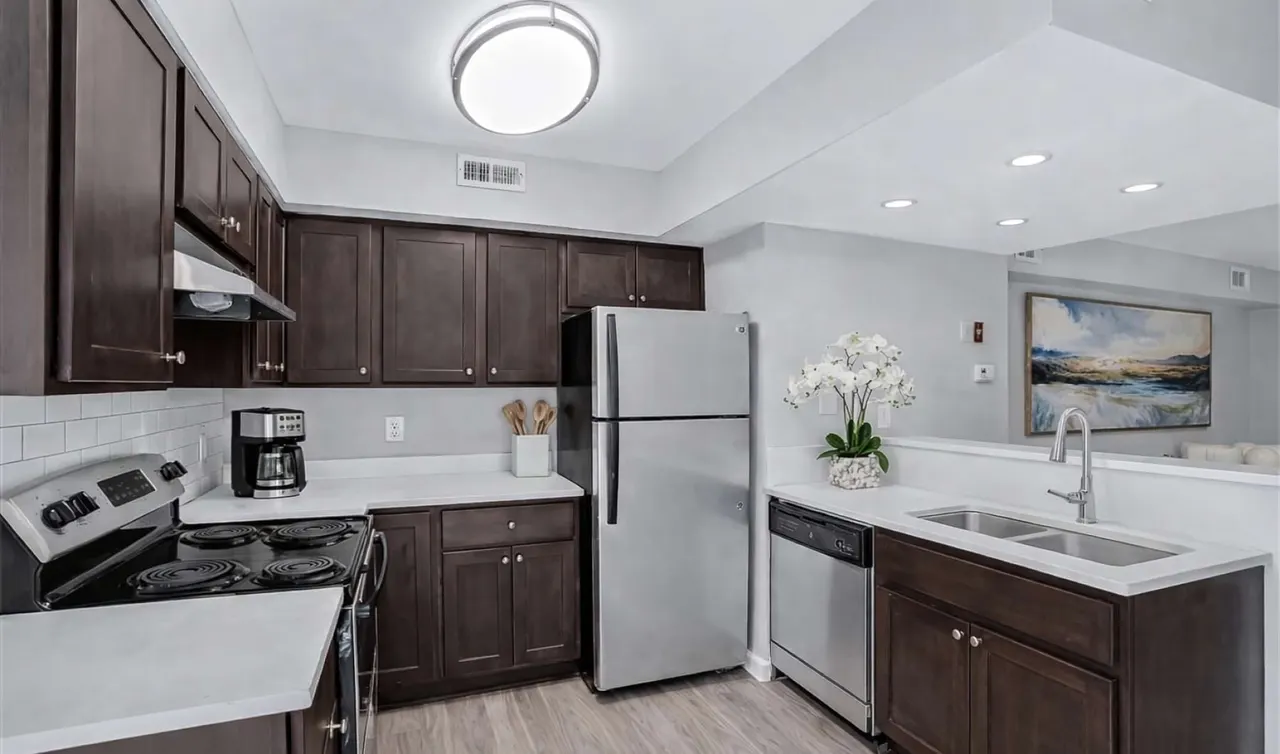 Baypointe Crossing Apartments