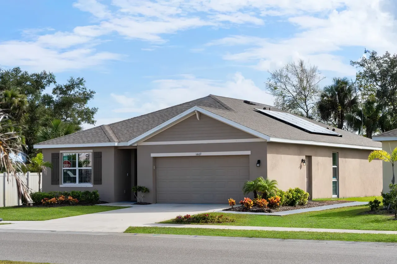 Covey Homes Palms West