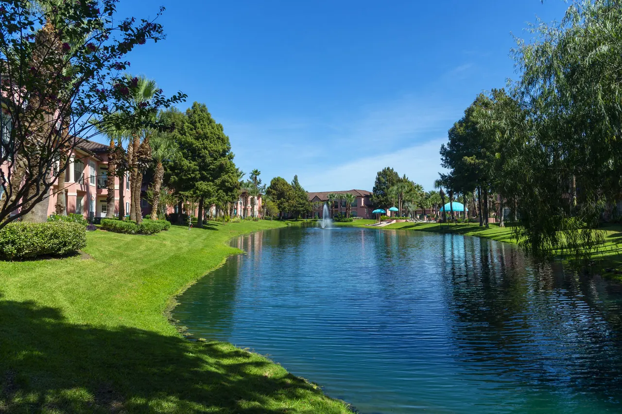 The Isle at Clear Lake