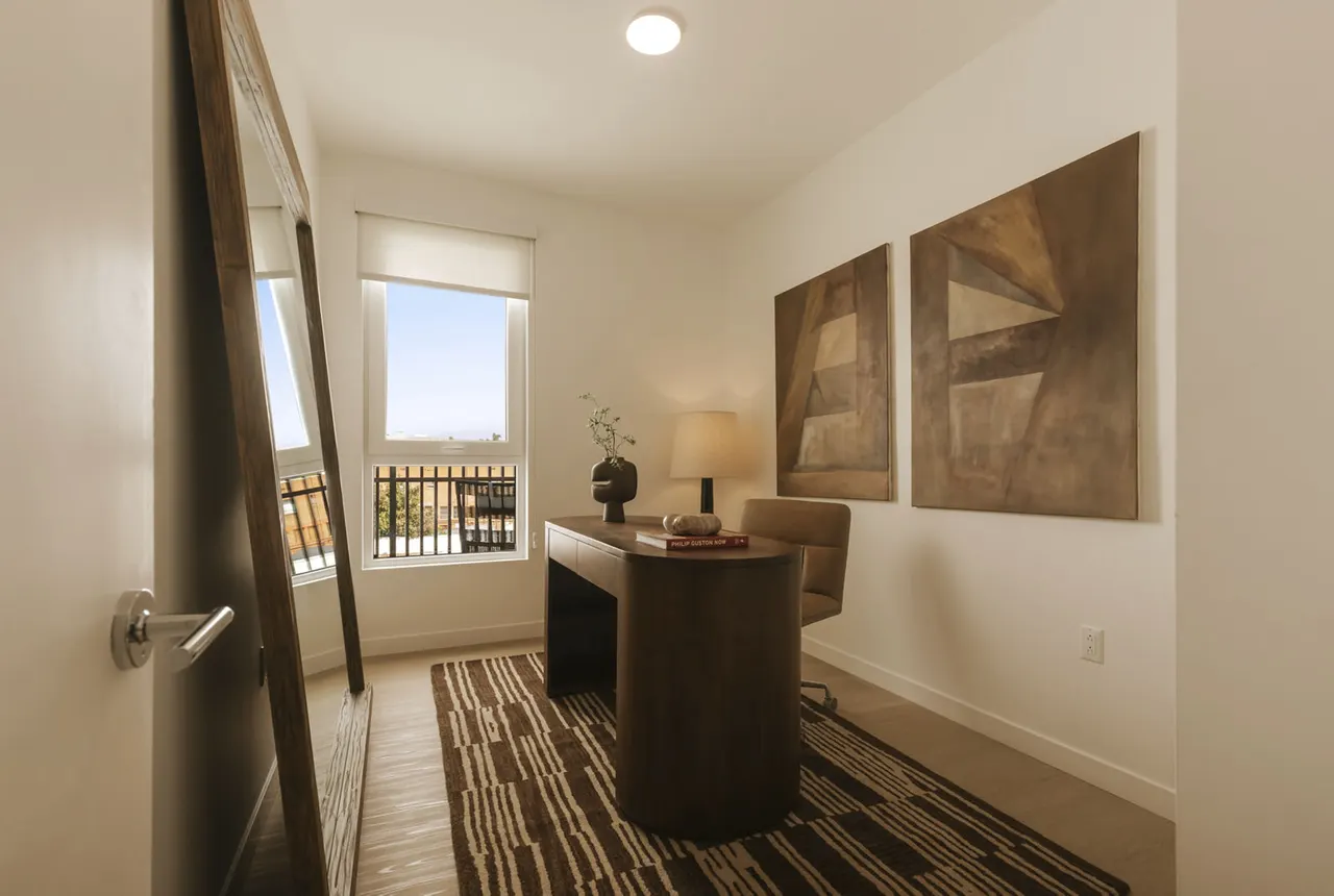 Santa Monica Collection - 1430 Lincoln