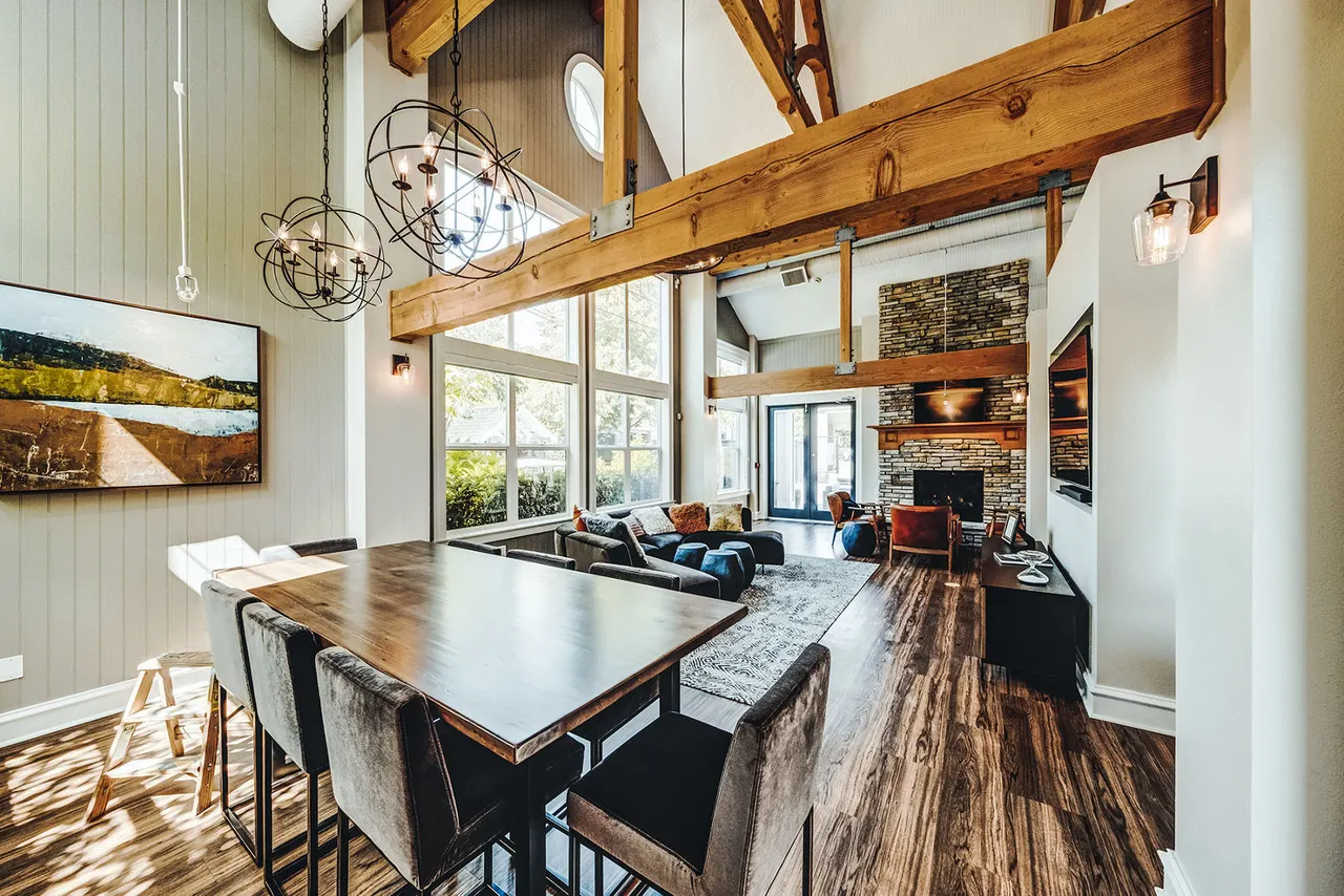 Bella Vista Apartments