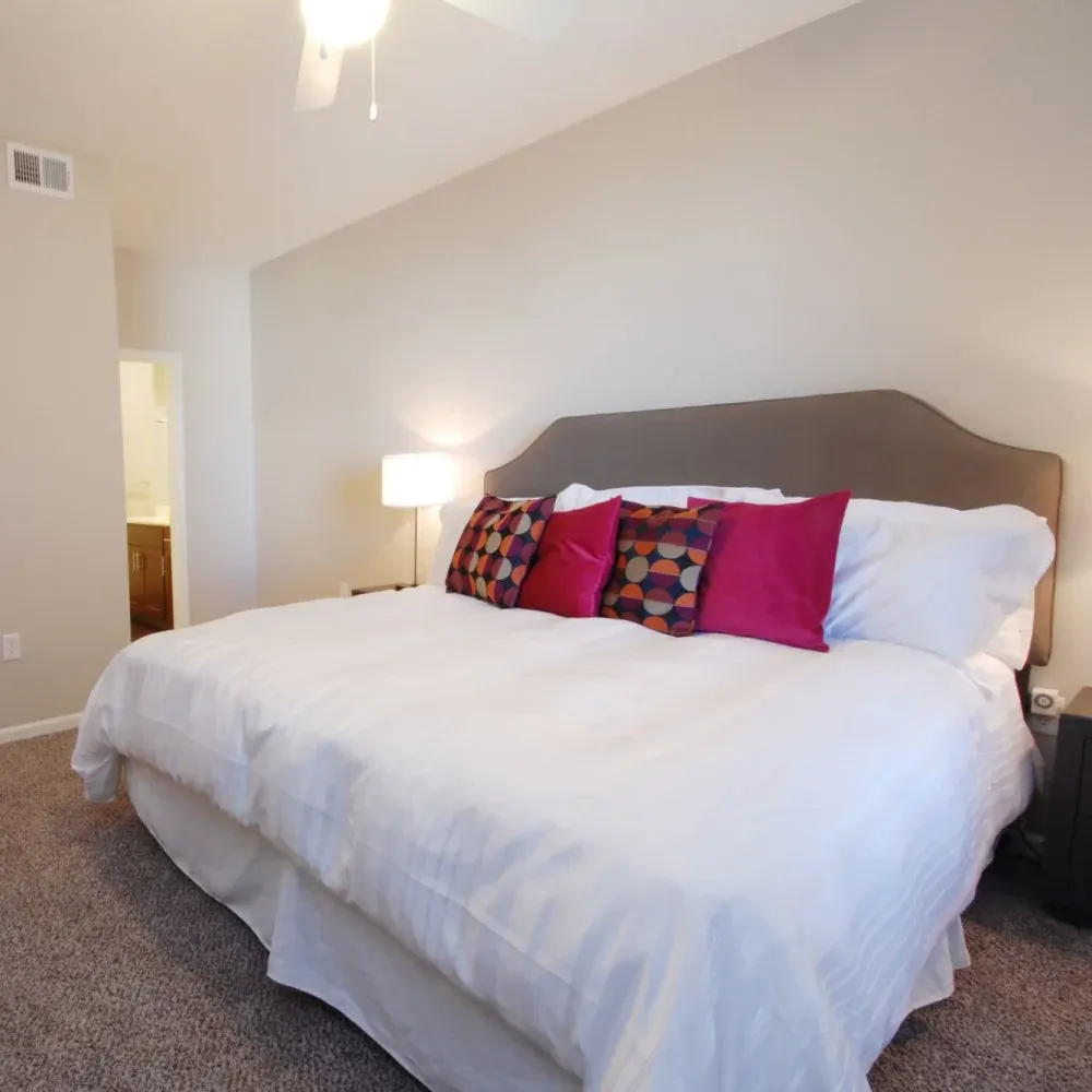 Oaks Centropolis Apartments