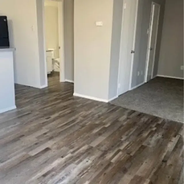 Summer Glen Apartments