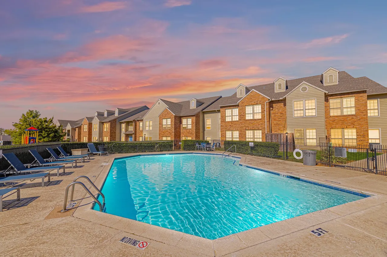 Arlington Hills Apartments & Townhomes