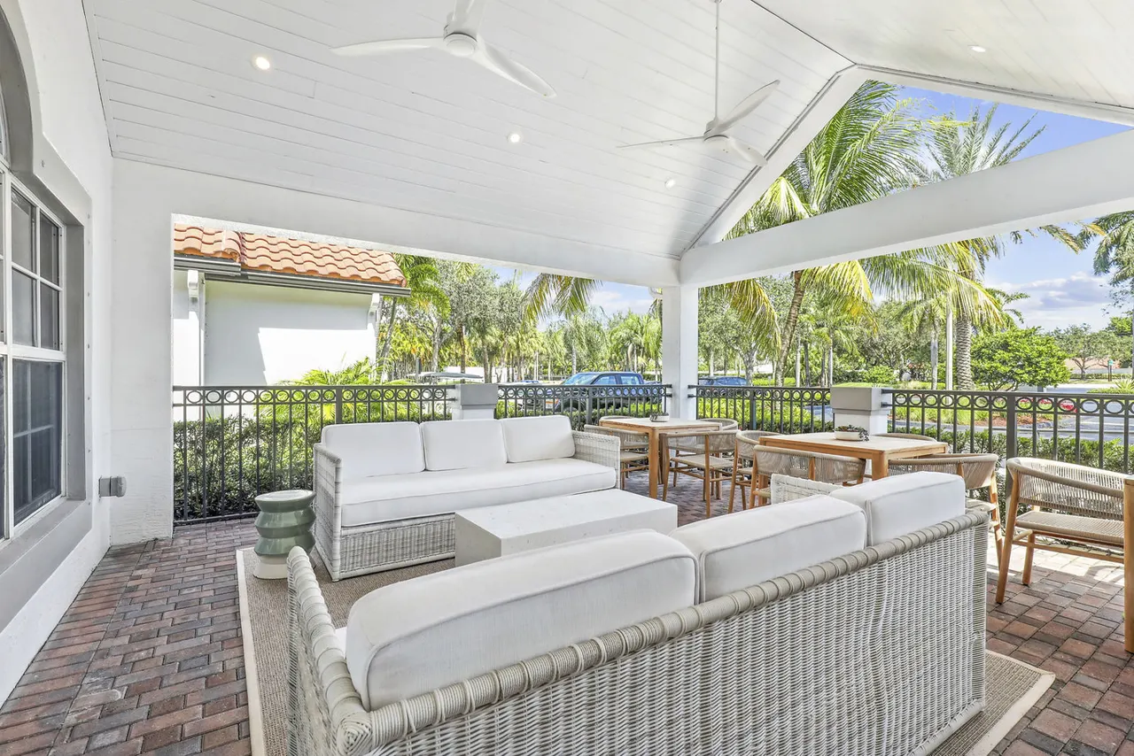 Avana Delray Beach