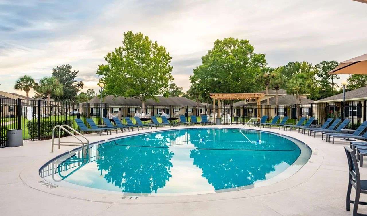Pickwick Apartments