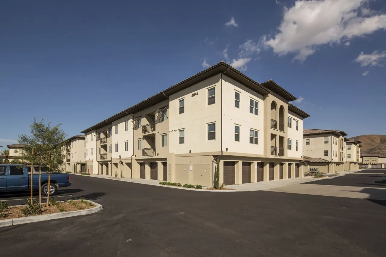 Encanto Apartments