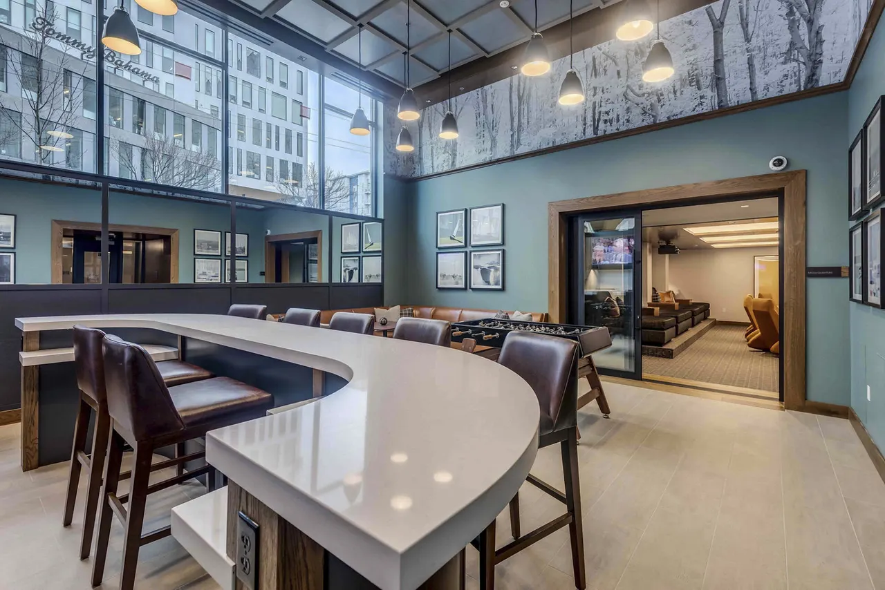 Lakeview Apartments