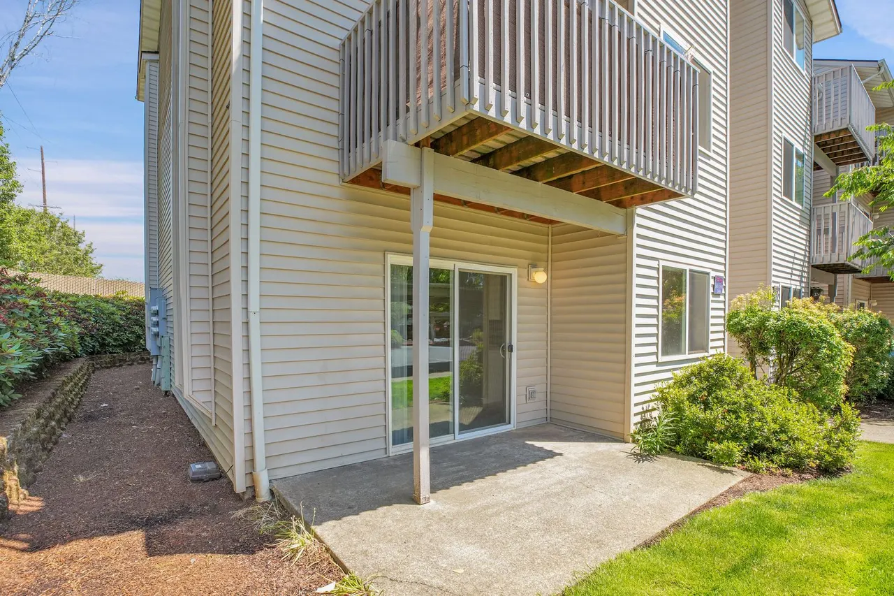 Copperfield Apartments