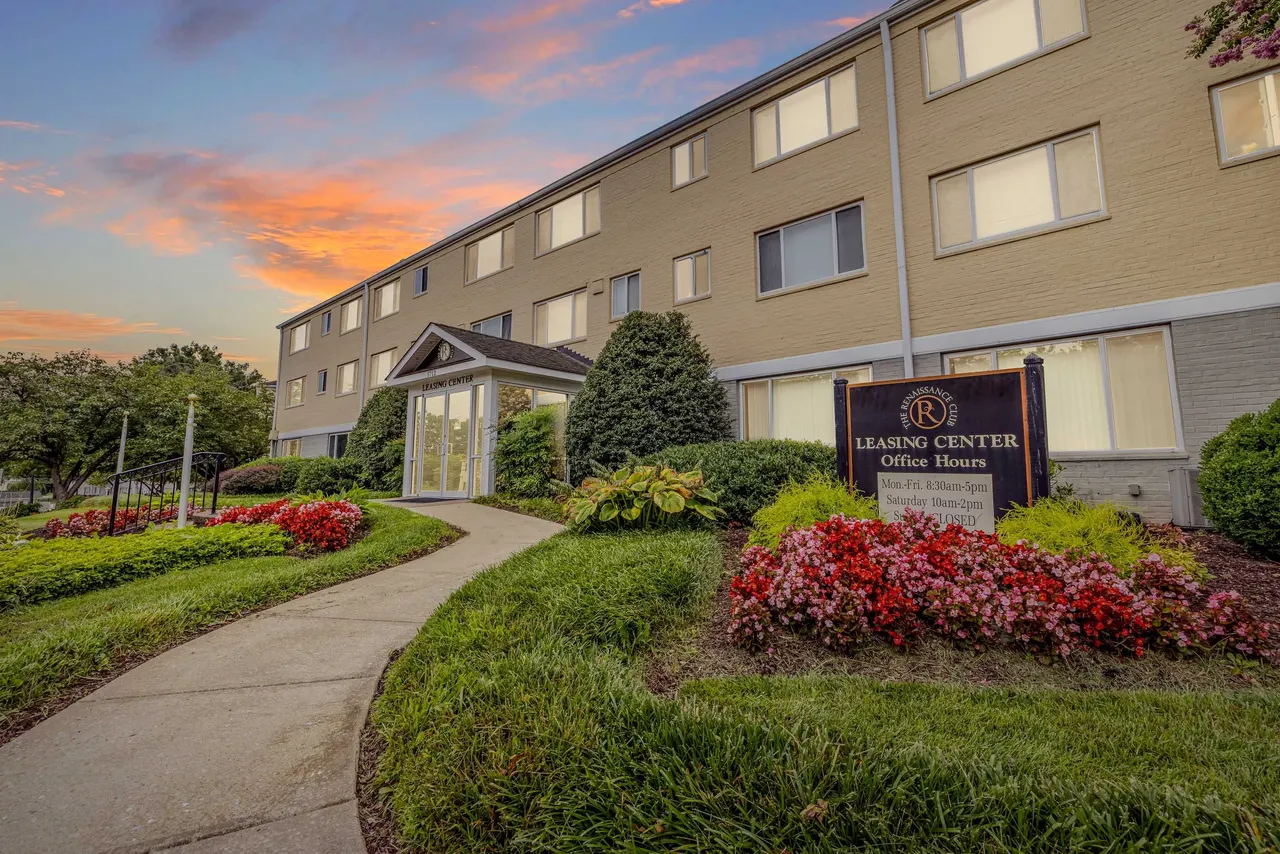 The Renaissance Club Apartments