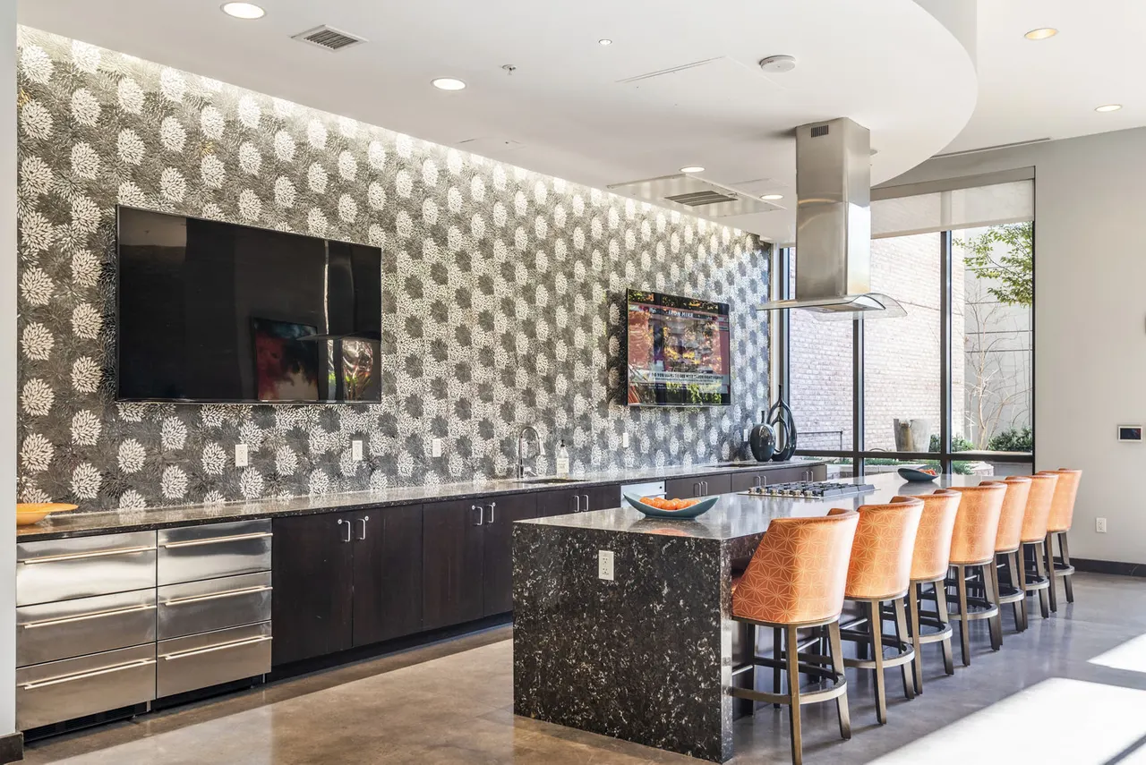 DelRay Tower