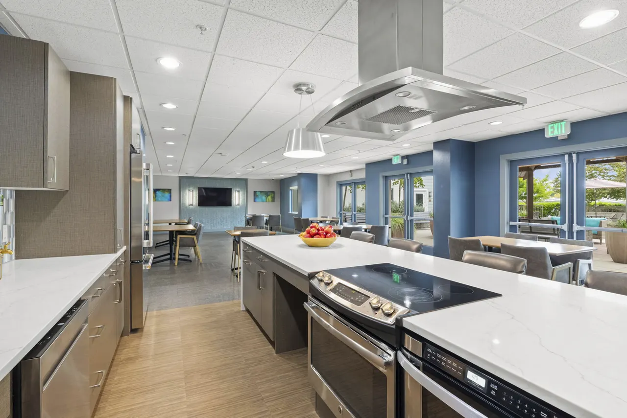 Lynnwood City Center Senior Living