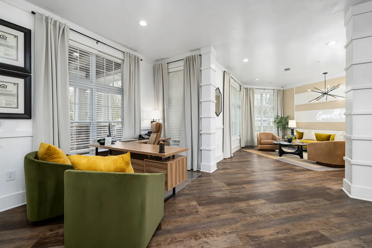 Garrett West Apartments