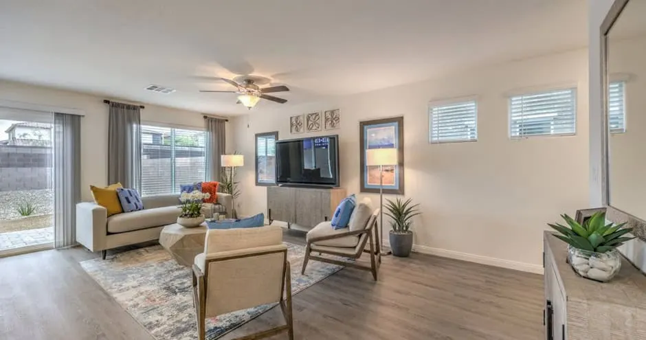 Shadow Bay - Luxury Homes for Lease