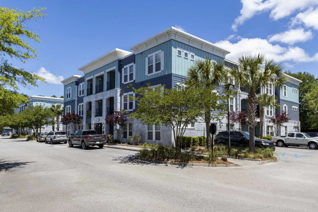 Palmetto Place Condominium