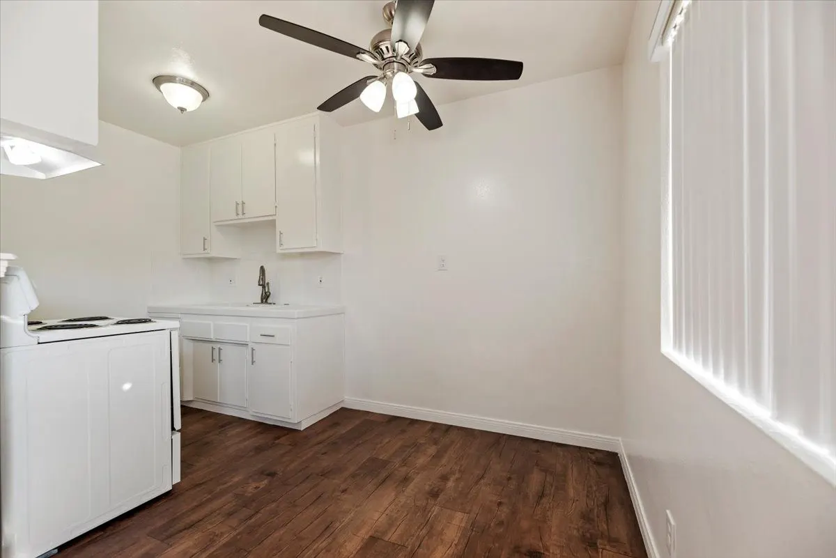16405 Cornuta Apartments
