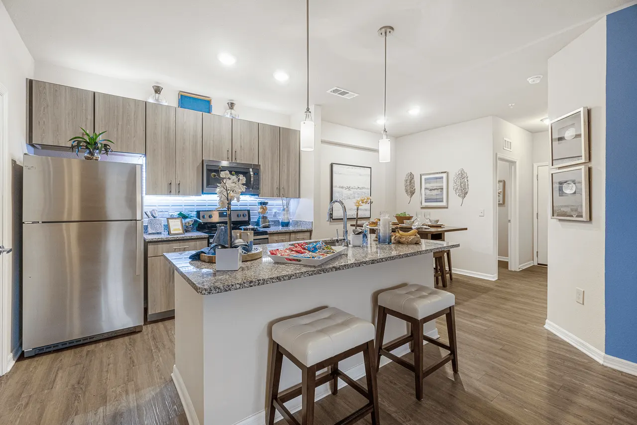 Broxton Bay Apartments