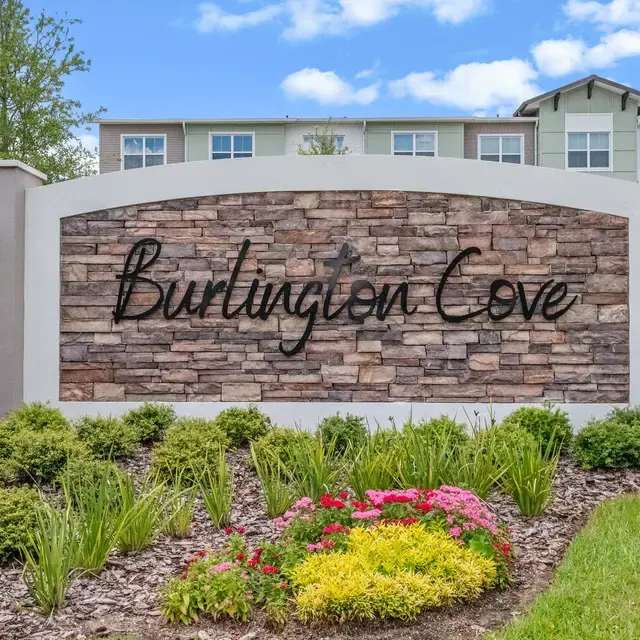 Burlington Cove Apartments
