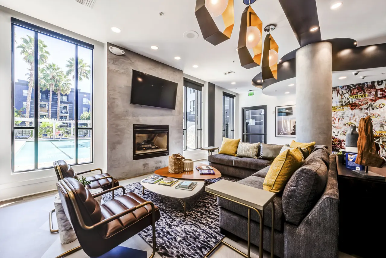 The Gallery at NoHo Commons Apartments