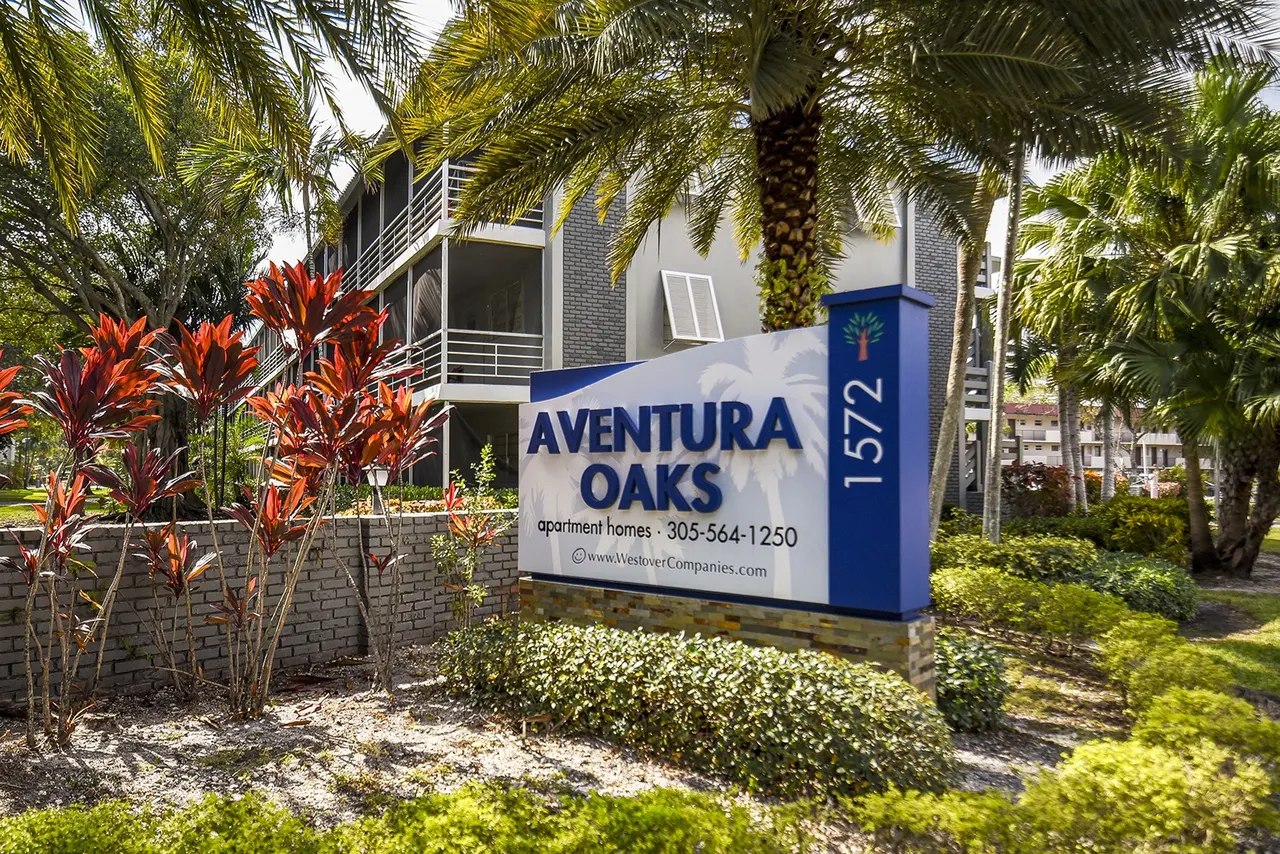 Aventura Oaks Apartment Homes