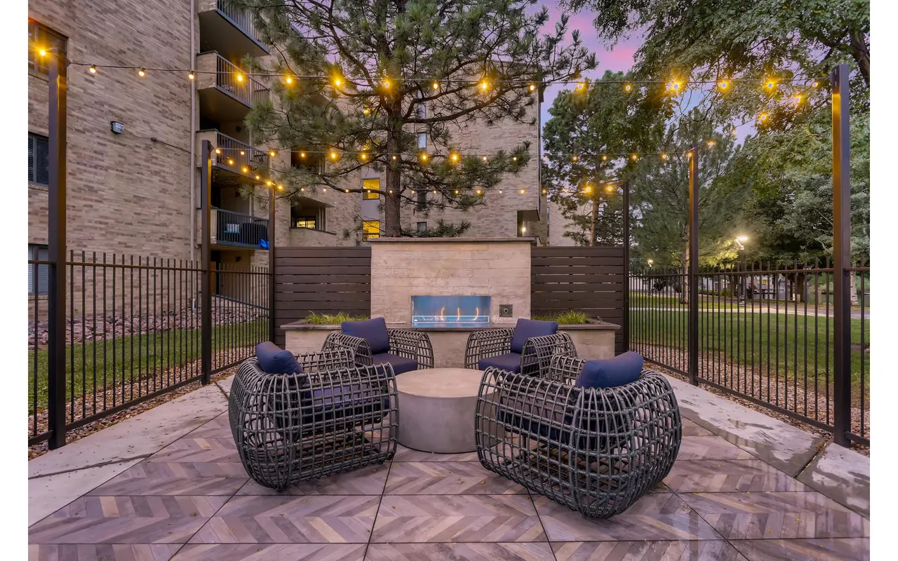 Lakeview Towers at Belmar Apartments