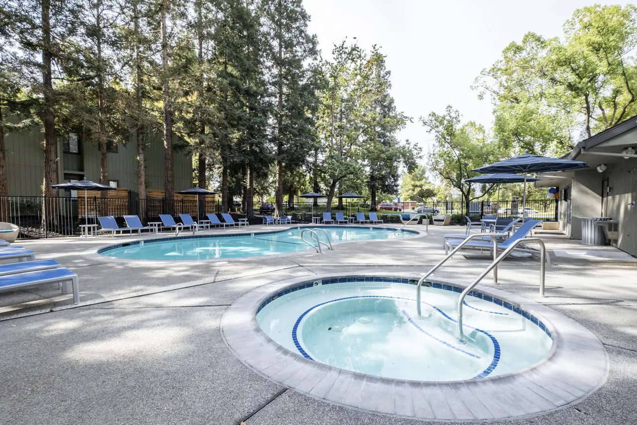 Indigo Apartments