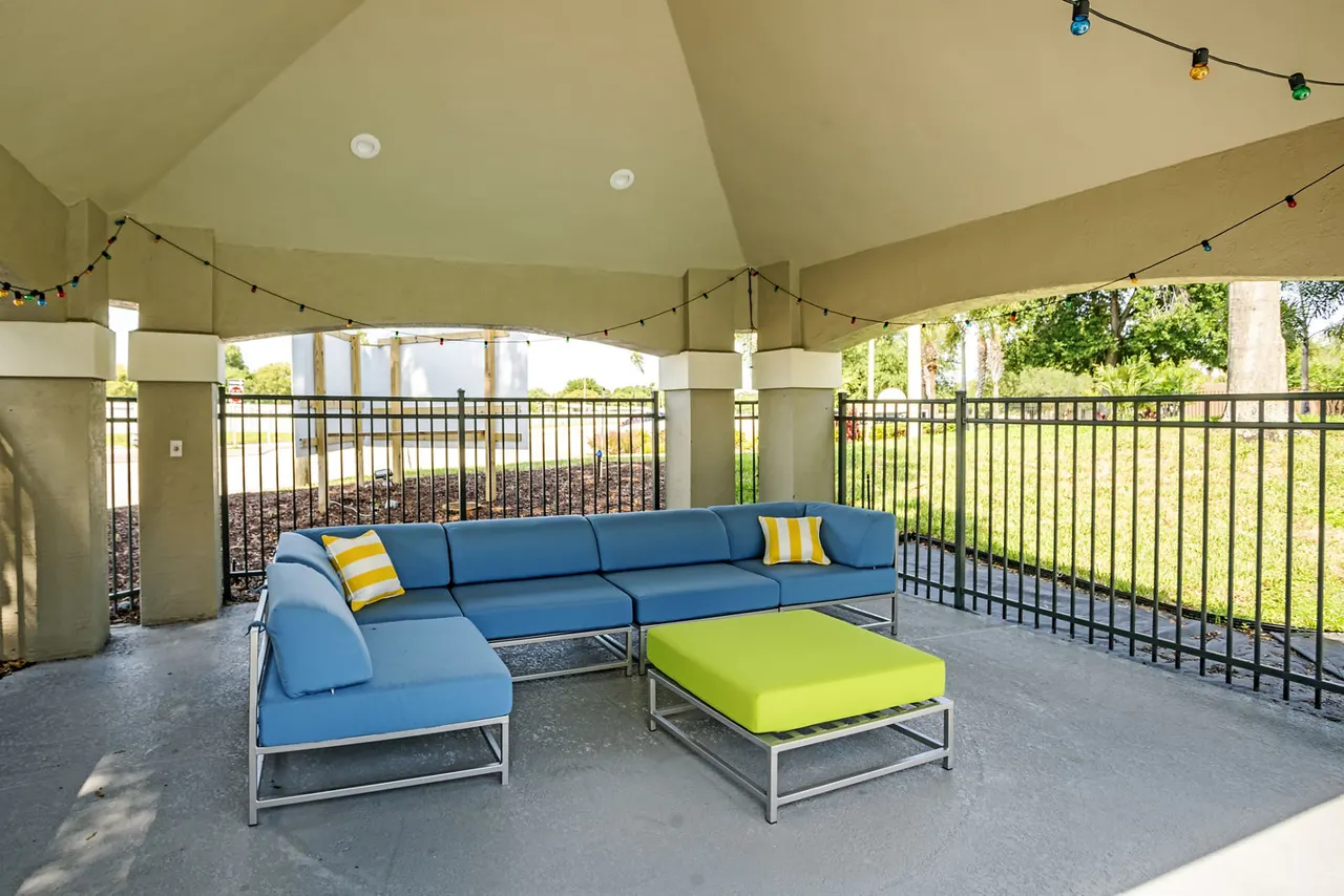 Silver Cove Apartments