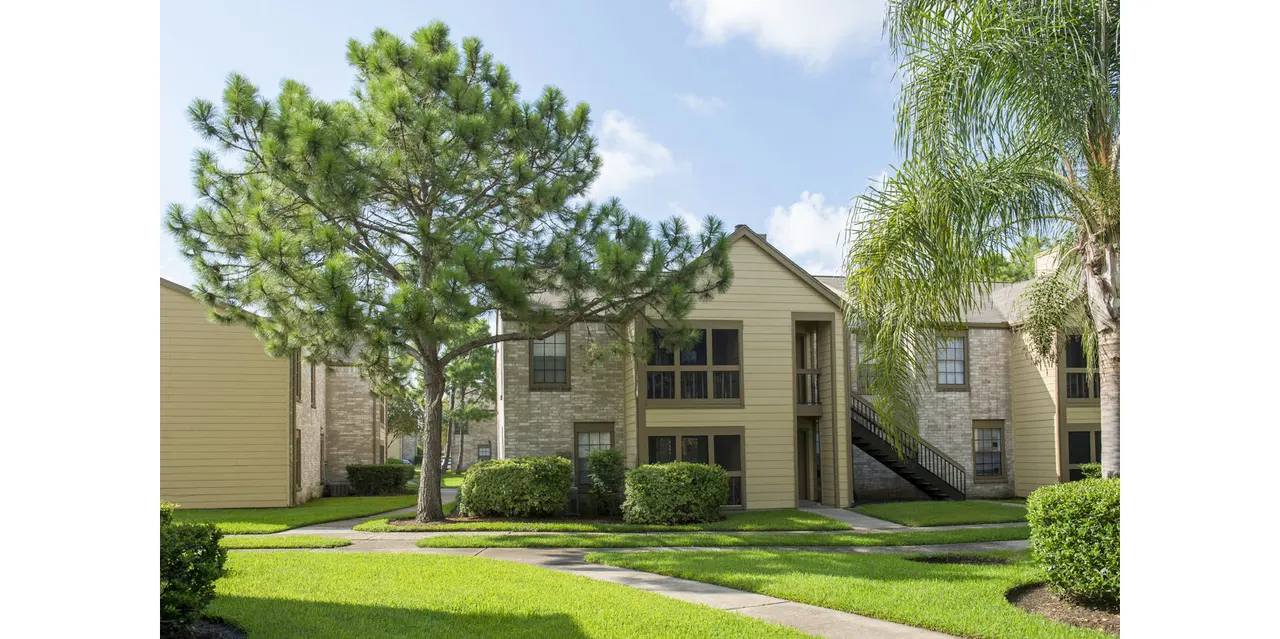 Huntcliff Apartments