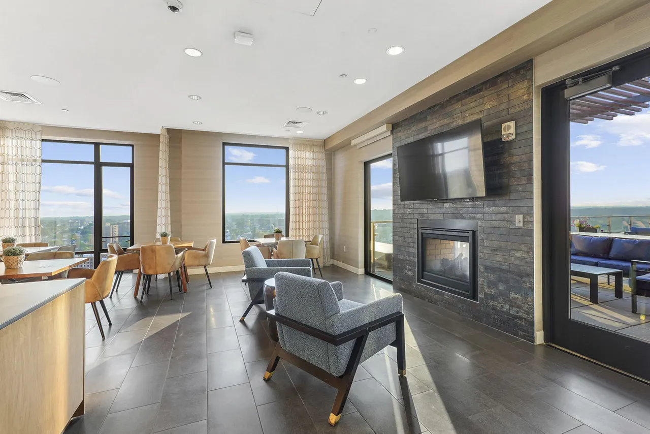 Vela on The Park Apartments