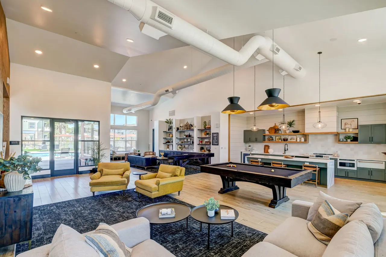 Fairway Lane Apartments
