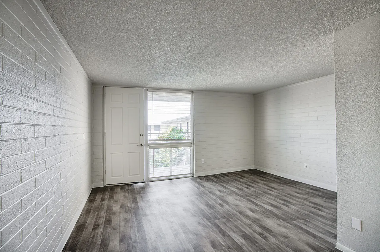 Mark at 87 Apartments