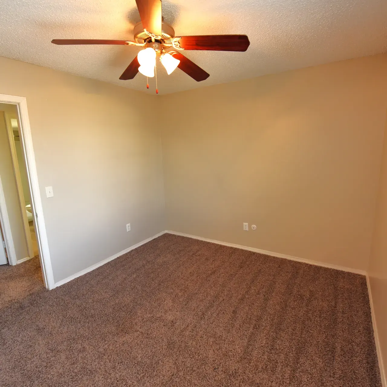 Raintree Meadows Apartments