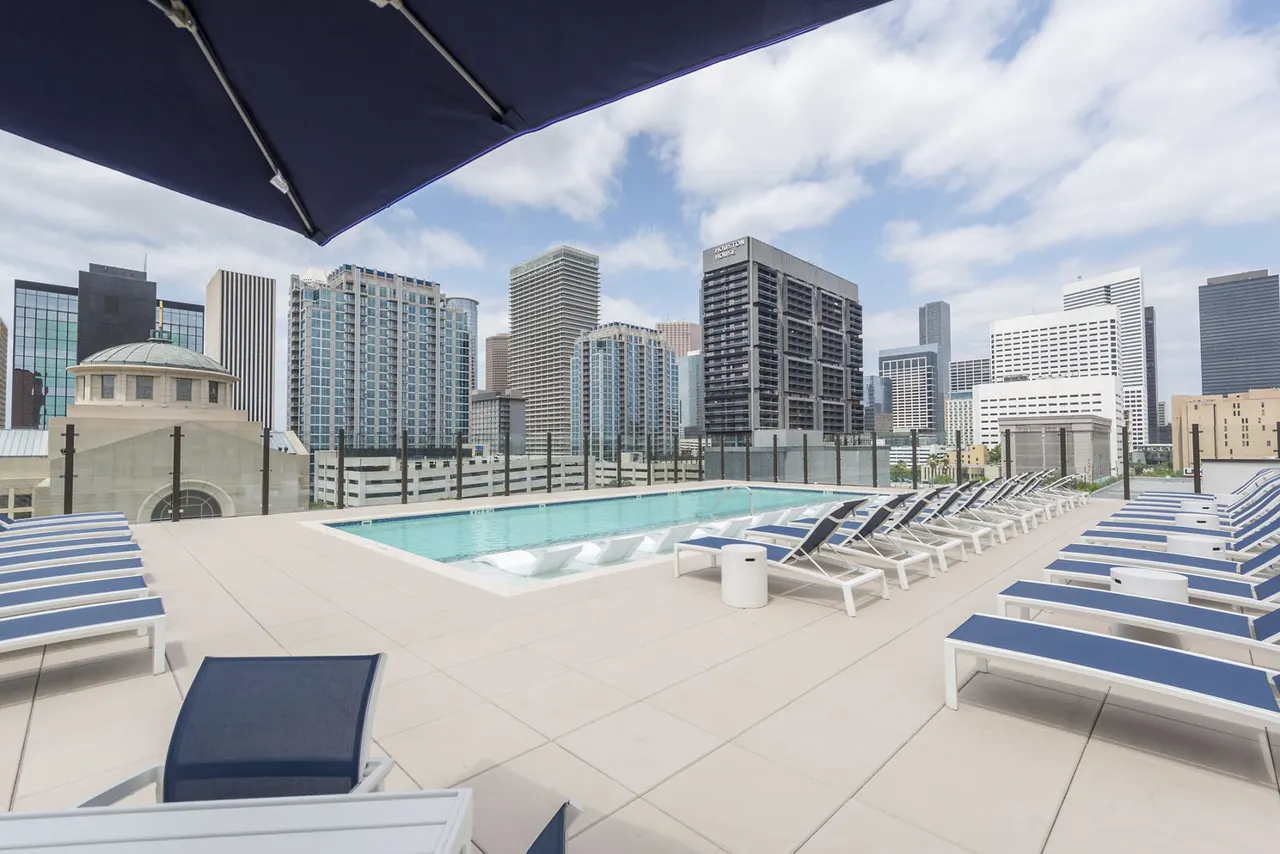 Camden Downtown Apartments