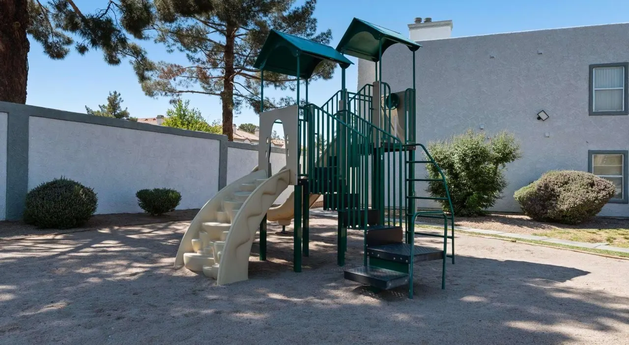 Promontory Point Apartments