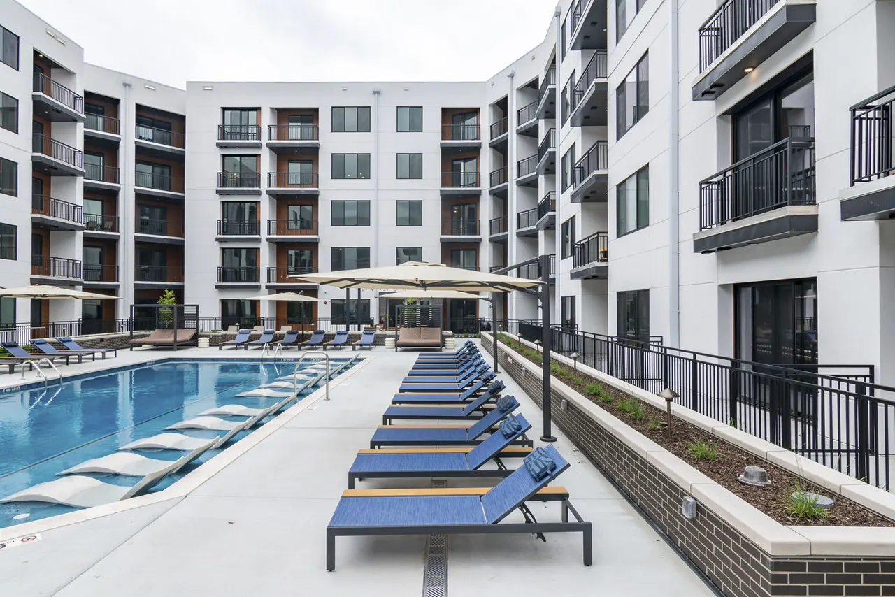 Cambridge West Apartments