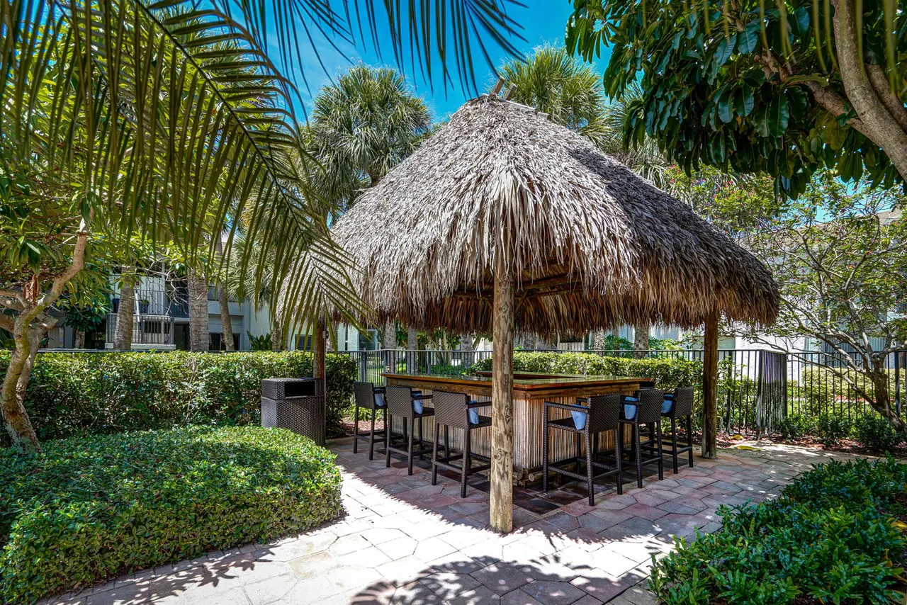 Plantation Colony Apartments