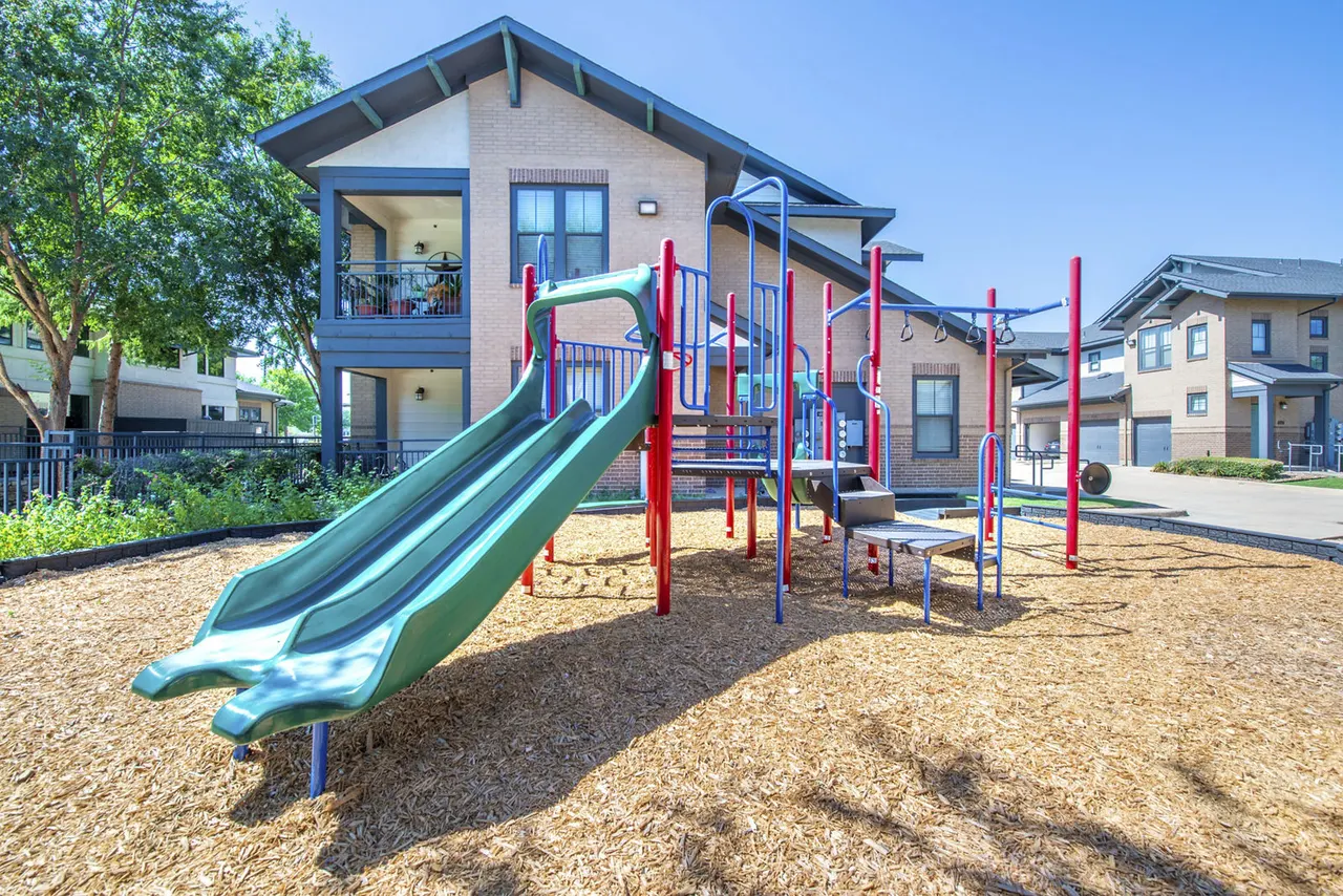 Creekside Townhomes
