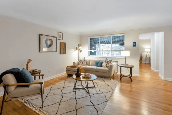 611 E 11th