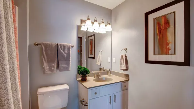 Woodlake Reserve Apartments