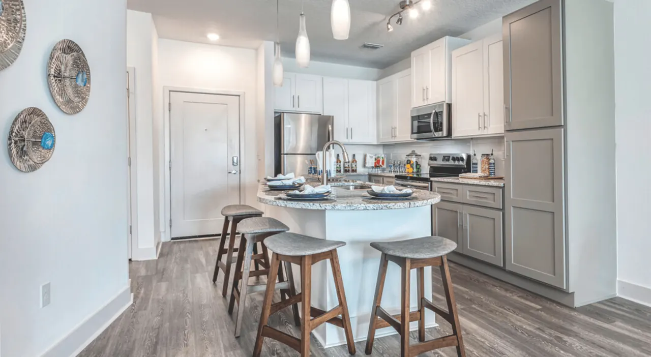 Venice Isles Luxury Apartments