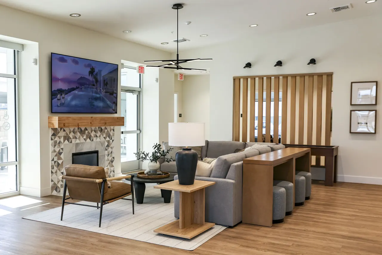 The Grove at Woodlake Apartments