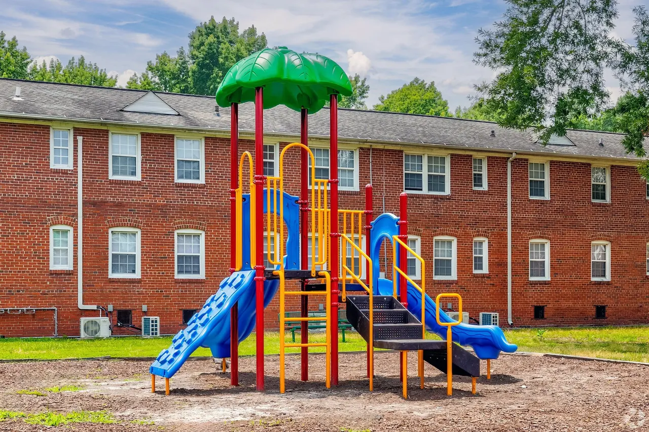 New Port Landing Apartments