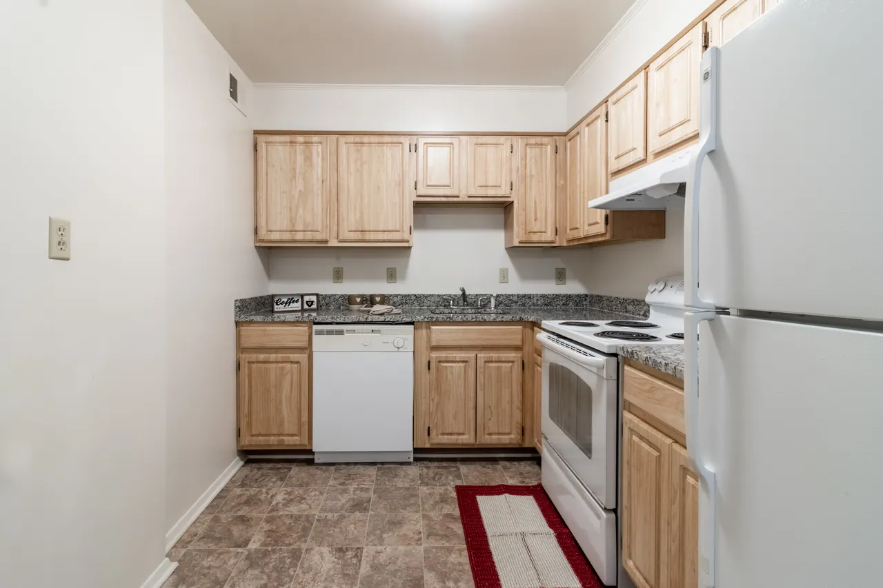 Arbor Crest Apartments